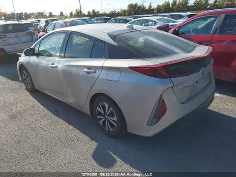 2018 Toyota Prius Prime Upgrade VIN JTDKARFP7J3098085 фото 3