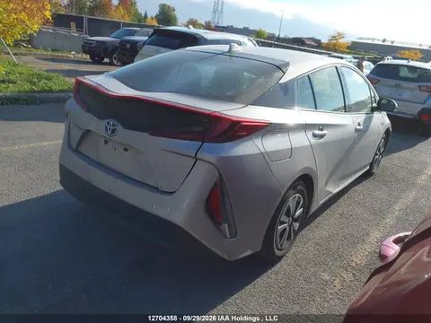 2018 Toyota Prius Prime Upgrade VIN JTDKARFP7J3098085 фото 4