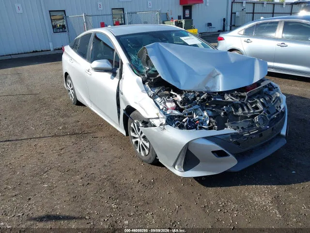 2022 Toyota Prius Prime Xle VIN JTDKAMFP2N3227245 фото 1
