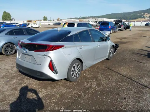 2022 Toyota Prius Prime Xle VIN JTDKAMFP2N3227245 фото 4