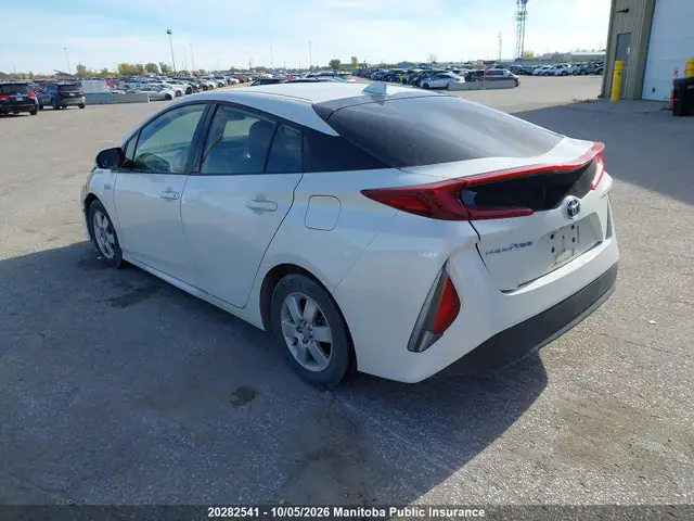 JTDKARFPXL3153714 — 2020 Toyota Prius Prime, фото 3 с аукциона IAAI 14.10.2026, Передняя часть