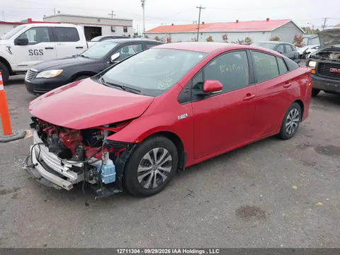 2021 Toyota PRIUS PRIME VIN JTDKAMFP9M3183081 фото 2