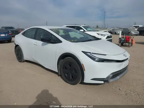 JTDACACU1T3070397 — 2026 Toyota Prius SE/XSE/XSE Premium/Night Shade, Задняя часть (Rear), фото до ремонта