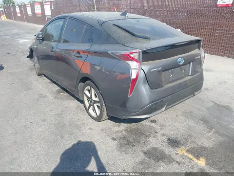 2016 Toyota Prius Three Touring VIN JTDKARFU5G3015915 фото 3
