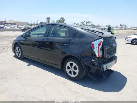 2014 Toyota Prius Three VIN JTDKN3DU0E1749956 фото 3