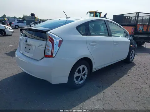2014 Toyota Prius Three VIN JTDKN3DU6E0383071 фото 4