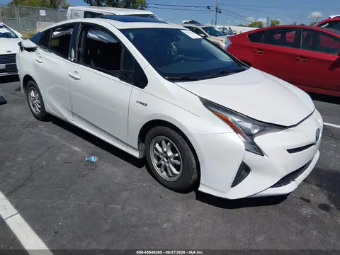 JTDKARFU1G3017595 — 2016 Toyota Prius Three, Правый бок (Right Side), фото до ремонта
