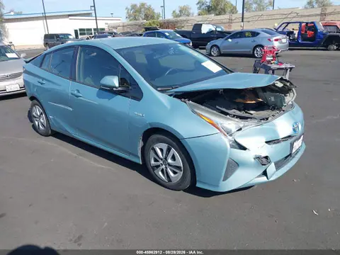 JTDKARFU3G3502093 — 2016 Toyota Prius Three, Передняя часть (Front & Rear), фото до ремонта
