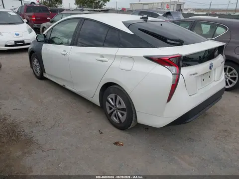 2017 Toyota Prius Three VIN JTDKARFU8H3037943 фото 3