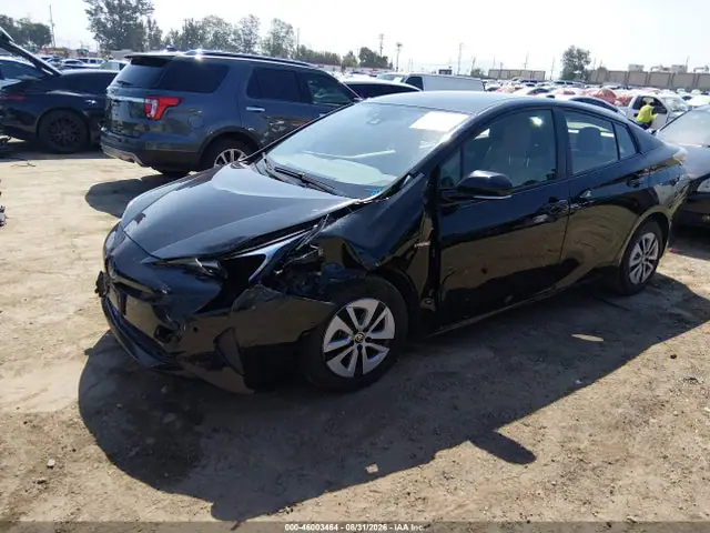JTDKARFU2J3549445 — 2018 Toyota Prius Three, фото 2 с аукциона IAAI 30.09.2026, Передняя часть слева