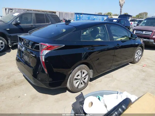 JTDKARFU2J3549445 — 2018 Toyota Prius Three, фото 4 с аукциона IAAI 30.09.2026, Передняя часть слева