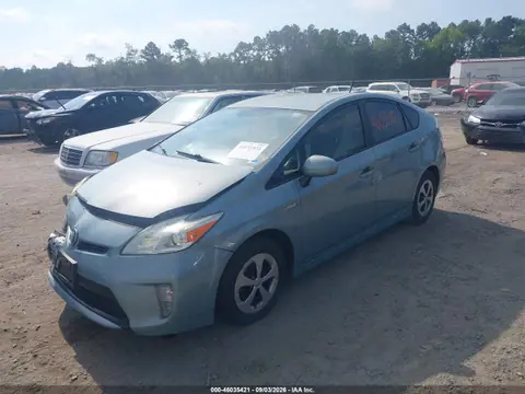 2014 Toyota Prius Two VIN JTDKN3DU8E1782882 фото 2