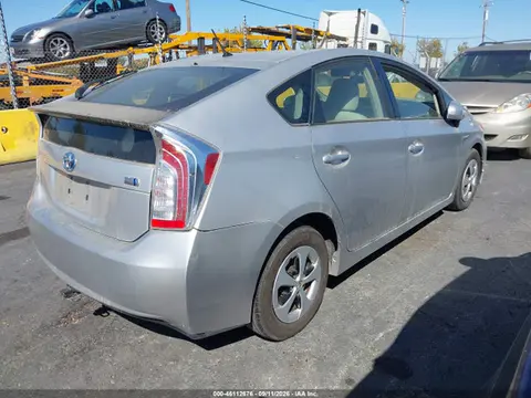 2014 Toyota Prius Two VIN JTDKN3DU7E1770013 фото 4
