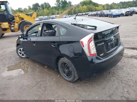 2014 Toyota Prius Two VIN JTDKN3DUXE1807216 фото 3