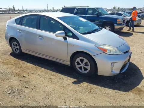 JTDKN3DU3E1771305 — 2014 Toyota Prius Two, Естественный износ (Normal Wear & Tear), фото до ремонта