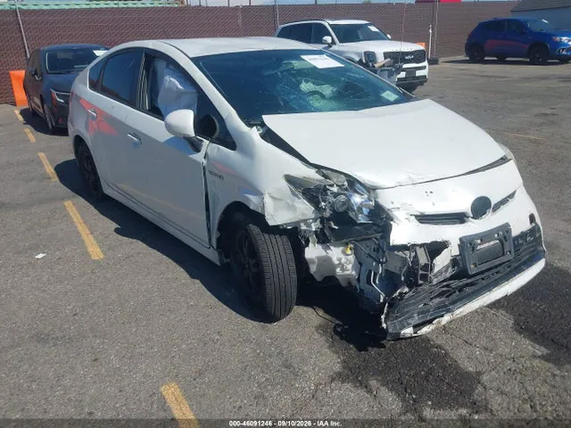 2015 Toyota Prius Two VIN JTDKN3DU2F0443557 фото 1