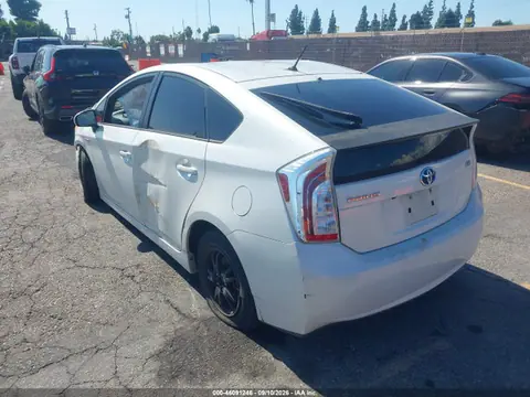 2015 Toyota Prius Two VIN JTDKN3DU2F0443557 фото 3
