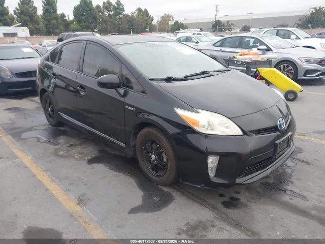 2015 Toyota Prius Two VIN JTDKN3DU4F1897271 фото 1