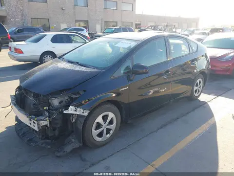 2015 Toyota Prius Two VIN JTDKN3DU2F1961727 фото 2