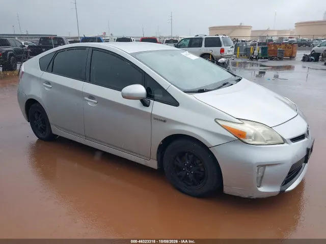 2015 Toyota Prius Two VIN JTDKN3DU9F1997401 фото 1