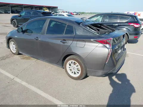 2016 Toyota Prius Two VIN JTDKBRFU4G3507767 фото 3