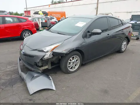 2016 Toyota Prius Two VIN JTDKBRFU7G3009143 фото 2