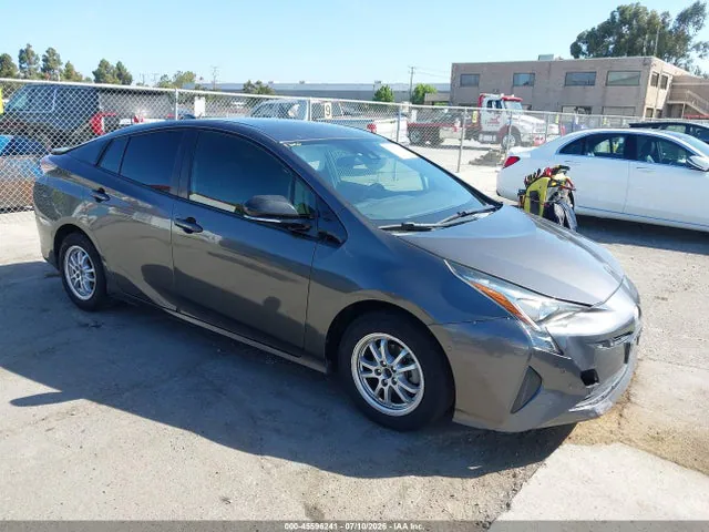 2017 Toyota Prius Two VIN JTDKBRFU0H3569541 фото 1