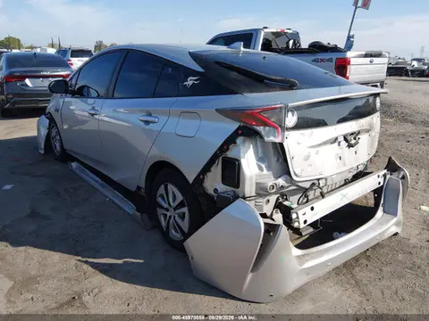 2017 Toyota Prius Two VIN JTDKBRFU3H3056915 фото 3