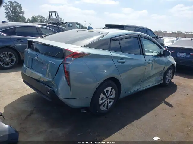 JTDKBRFU9H3051346 — 2017 Toyota Prius Two, фото 4 с аукциона IAAI 30.09.2026, Правый бок