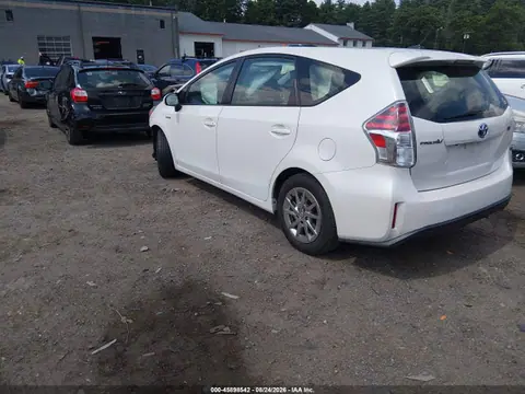 2015 Toyota Prius V Three VIN JTDZN3EU8FJ027617 фото 3