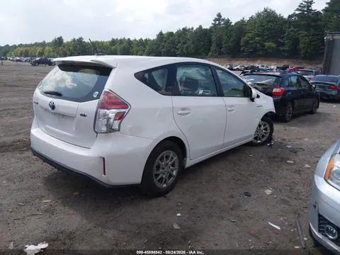 2015 Toyota Prius V Three VIN JTDZN3EU8FJ027617 фото 4