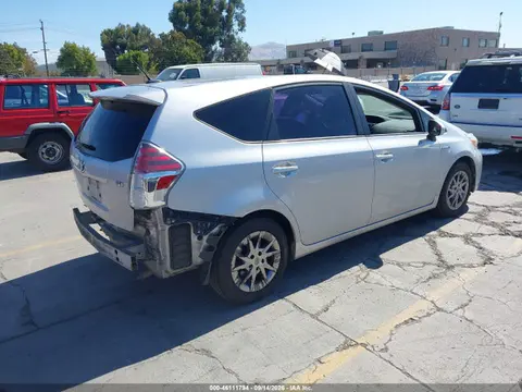 2015 Toyota Prius V Three VIN JTDZN3EU8FJ017993 фото 4