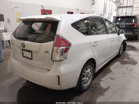 2015 Toyota Prius V Two VIN JTDZN3EU5FJ026800 фото 4