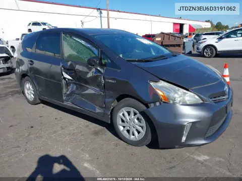 JTDZN3EU6D3191062 — 2013 Toyota Prius V, Правая сторона, фото до ремонта