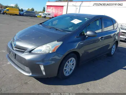 2013 Toyota Prius V Two VIN JTDZN3EU6D3191062 фото 2