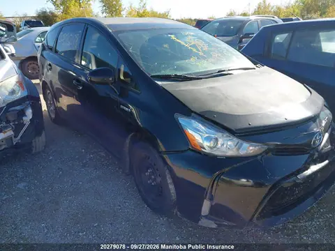 JTDZN3EU6FJ022710 — 2015 Toyota Prius V, Град (Hail), фото до ремонта