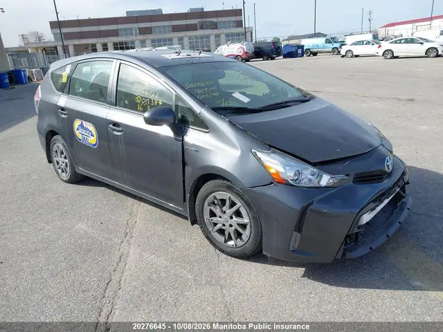 JTDZN3EU8GJ051384 — 2016 Toyota Prius V, Передняя часть слева (Left Front), фото до ремонта
