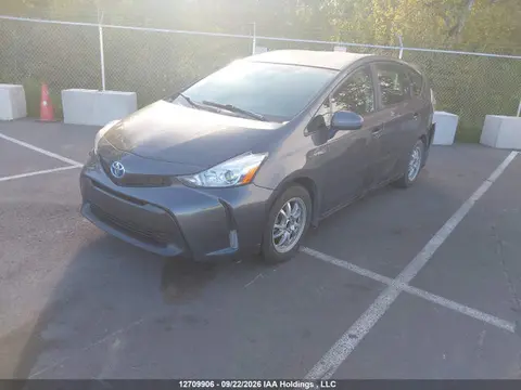 2017 Toyota PRIUS V VIN JTDZN3EU9HJ067157 фото 2