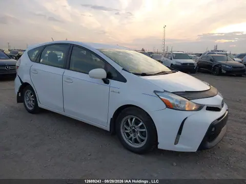 JTDZN3EU3JJ075924 — 2018 Toyota Prius V, Задняя часть (Rear), фото до ремонта