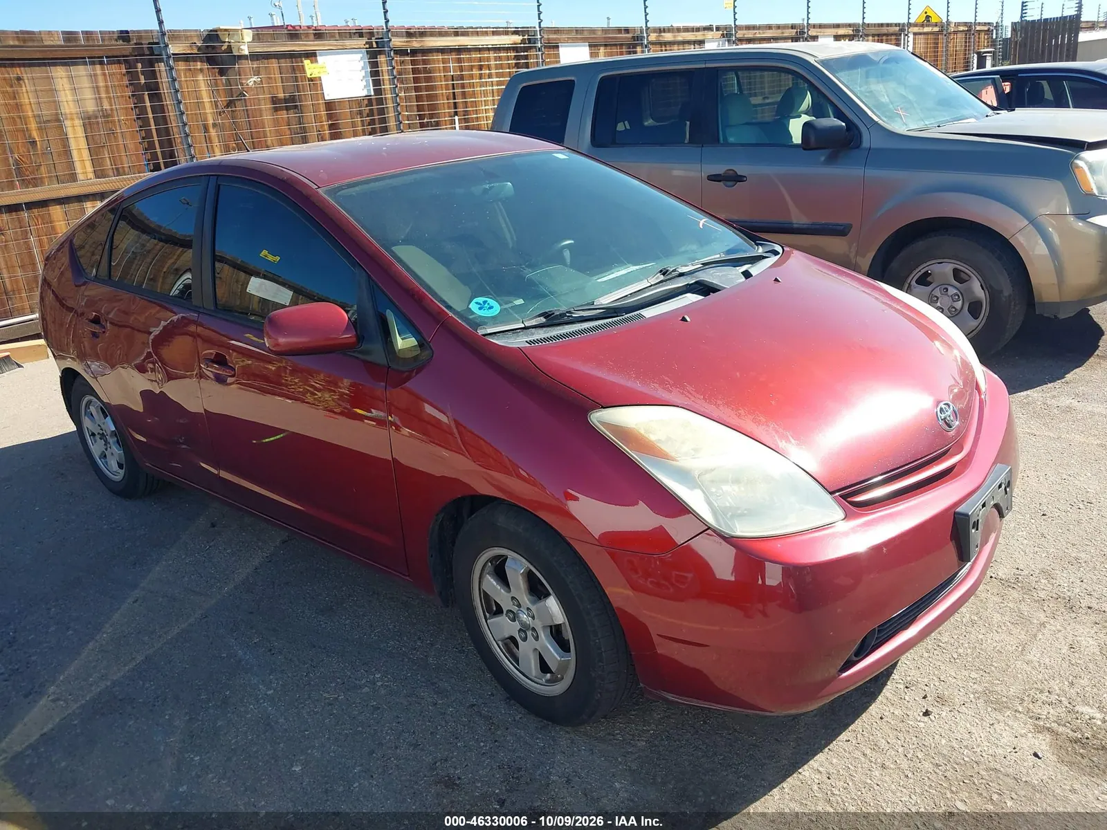 2004 Toyota Prius VIN JTDKB20U340024185 фото 2