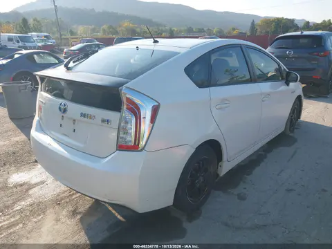 JTDKN3DU4C5412244 — 2012 Toyota Prius, Естественный износ, фото до ремонта