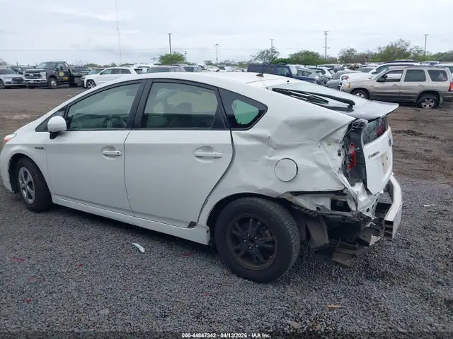 2014 Toyota Prius VIN JTDKN3DU6E1761965 фото 3