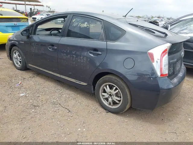 JTDKN3DU2E0377672 — 2014 Toyota Prius, фото 3 с аукциона IAAI 13.10.2026, Естественный износ