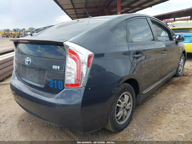 JTDKN3DU2E0377672 — 2014 Toyota Prius, фото 4 с аукциона IAAI 13.10.2026, Естественный износ