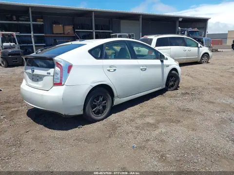 2014 Toyota Prius VIN JTDKN3DU4E1751502 фото 4