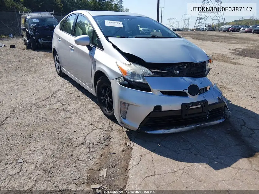 JTDKN3DU0E0387147 Toyota Prius 2014 — повреждение Передний левый, фото до ремонта