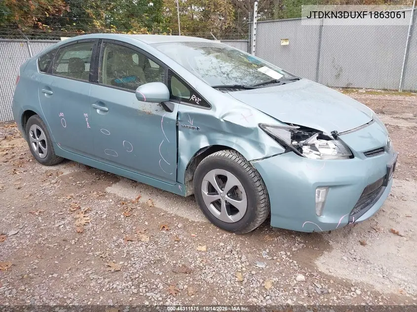 JTDKN3DUXF1863061 — 2015 Toyota Prius, фото 2 с аукциона IAAI, Передняя часть