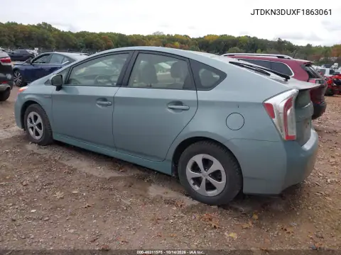 JTDKN3DUXF1863061 — 2015 Toyota Prius, фото 4 с аукциона IAAI, Передняя часть