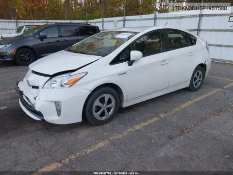 2015 Toyota Prius Two VIN JTDKN3DU5F1957588 фото 3