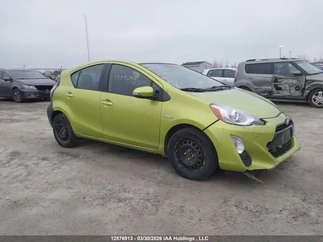 JTDKDTB30G1115952 — 2016 Toyota Prius, Передняя часть (Front), фото до ремонта